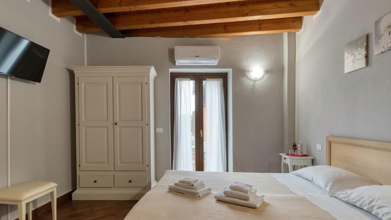 Bed and Breakfast Cascina Volta Брешия Экстерьер фото