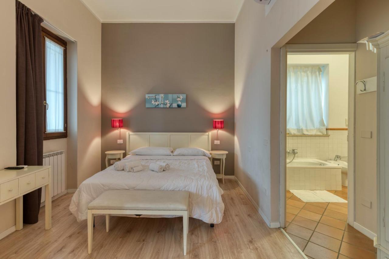 Bed and Breakfast Cascina Volta Брешия Экстерьер фото